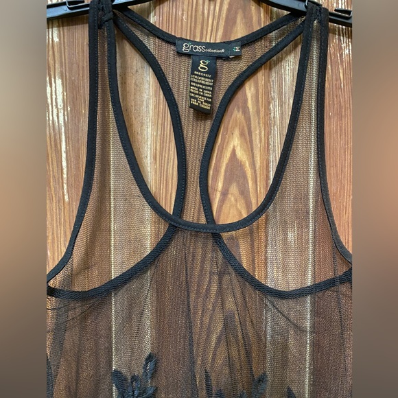 Black Mesh and Lace Flowy Tank - Picture 3 of 4